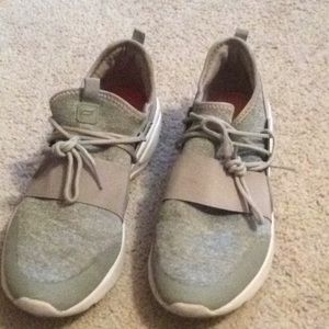 Fabletics size 10 zuma style